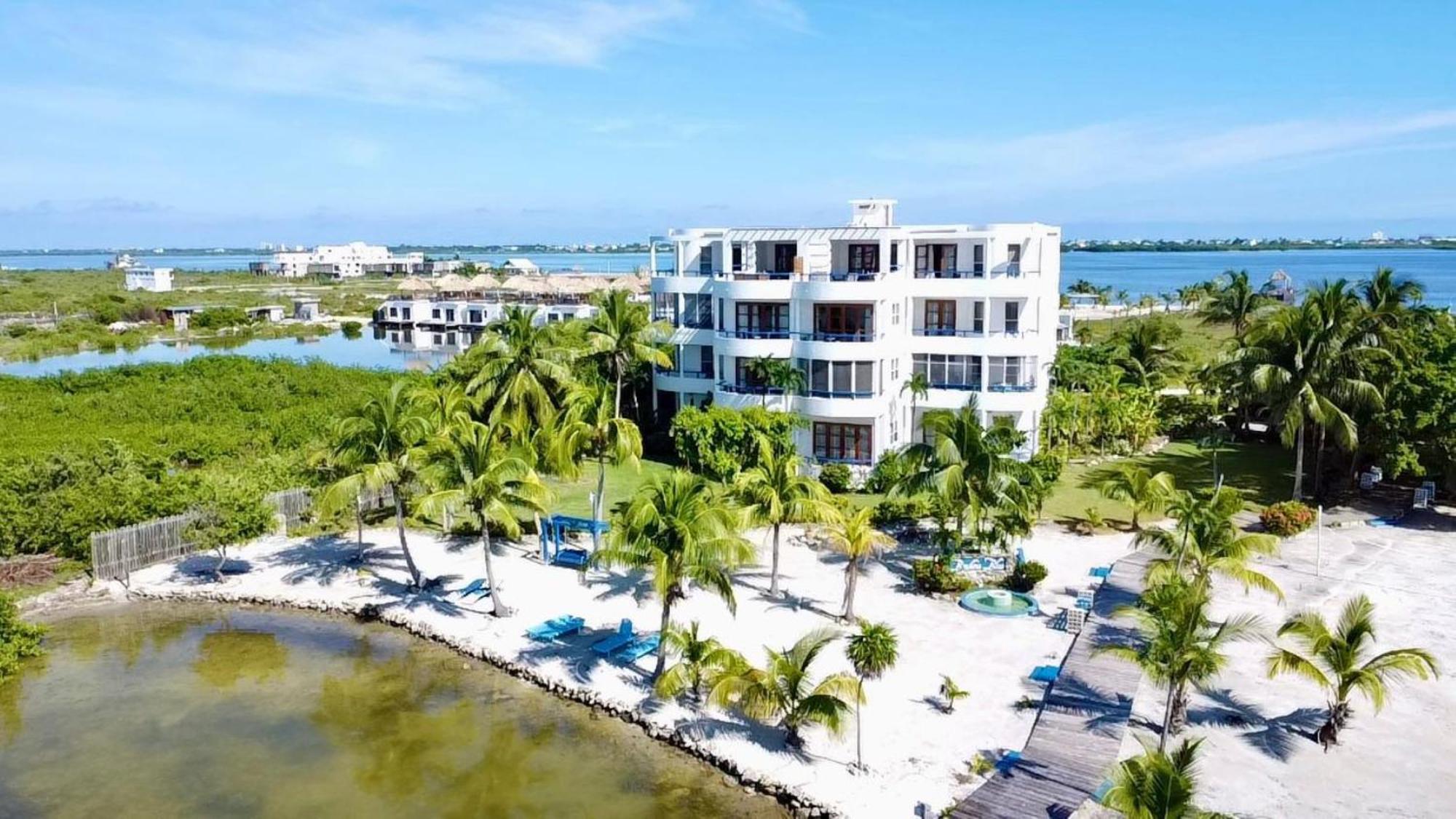 Brahma Blue Resort Сан-Педро Экстерьер фото